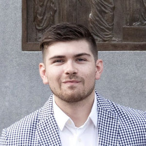 Meet your Posher, Chase